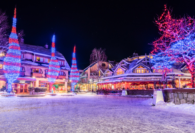 For those who dream of celebrating the New Year amidst snow, slopes, and spectacular mountain views, Whistler Blackcomb is the ultimate destination