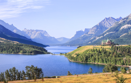 Waterton Lakes National Park Travel Guide: Adventure Awaits in the Crown of the Continent Waterton Lakes National Park Travel Guide: Adventure Awaits in the Crown of the Continent