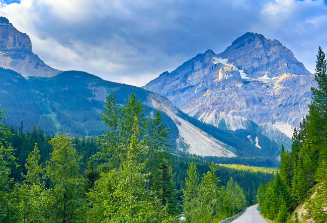 Yoho National Park offers unique experiences in each season Yoho National Park offers unique experiences in each season