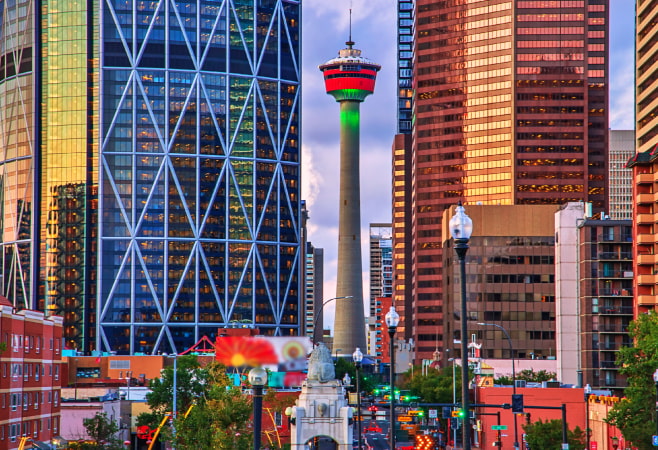 Come experience the breathtaking 360° panoramic view of Calgary, rolling foothills, and majestic Rocky Mountains for yourself! Come experience the breathtaking 360° panoramic view of Calgary, rolling foothills, and majestic Rocky Mountains for yourself!