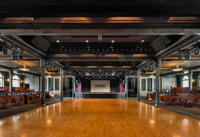 This stylish Art Deco Venue hosts world-famous concerts and international corporate functions for up to 990. With state-of-the-art sound and lighting This stylish Art Deco Venue hosts world-famous concerts and international corporate functions for up to 990. With state-of-the-art sound and lighting