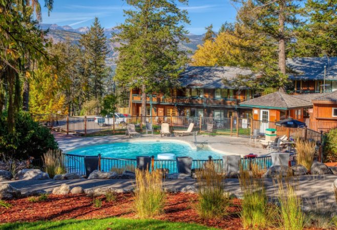 The Fairmont Hot Springs Resort is one of the best places to experience the hot springs , with several pools and hot tubs to choose from