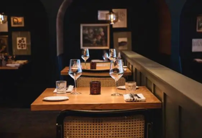 Discover Harth Mozza, an exquisite wine bar in Winnipeg offering delightful cuisine and an amazing atmosphere