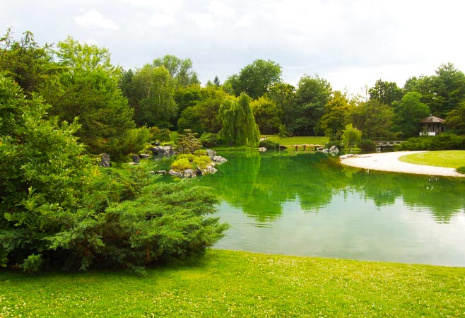 It offers a colourful program of events, exhibitions, and activities