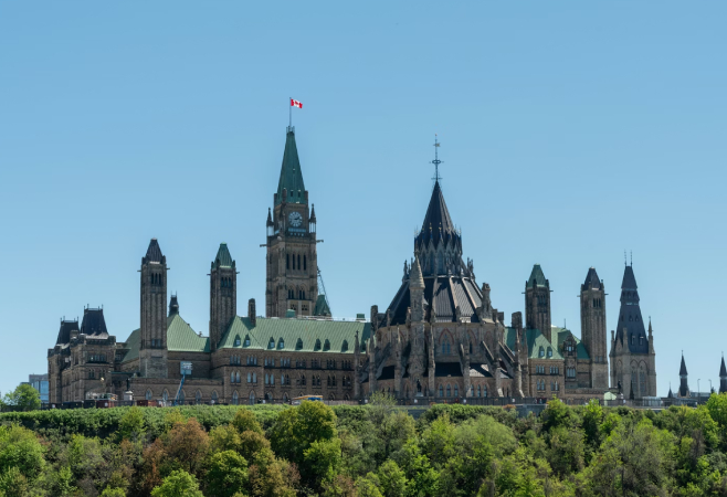 Experience the beauty of Ottawa in full bloom with the Canadian Tulip Festival