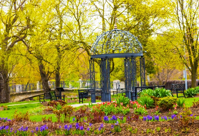 The Oshawa Valley Botanical Gardens are a perfect backdrop for wedding ceremonies or photography