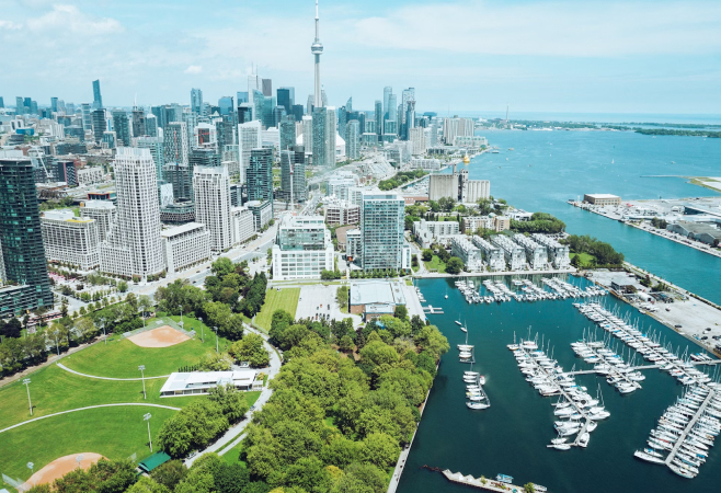 Toronto is famous for a wide variety of things, from iconic landmarks to its delicious food and successful sports teams Toronto is famous for a wide variety of things, from iconic landmarks to its delicious food and successful sports teams