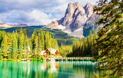 Your Emerald Lake Day Trip Itinerary : A Perfect Escape into Nature’s Beauty Your Emerald Lake Day Trip Itinerary : A Perfect Escape into Nature’s Beauty